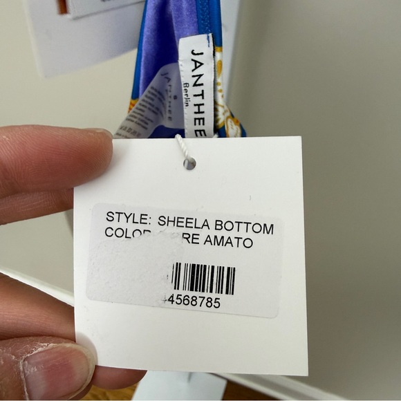 Janthee Tropical Floral Bikini Set - zorah top Ella bottom size S  nwt - Picture 7 of 9